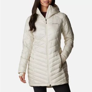 Columbia coat parka jacket light puffer coat removable hood faux fur embellished
